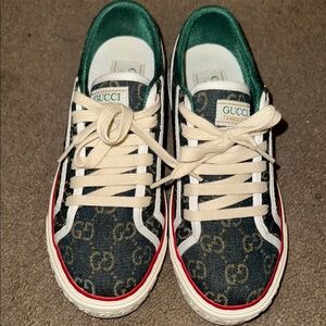 Gucci Women’s Green and Red Sneakers
